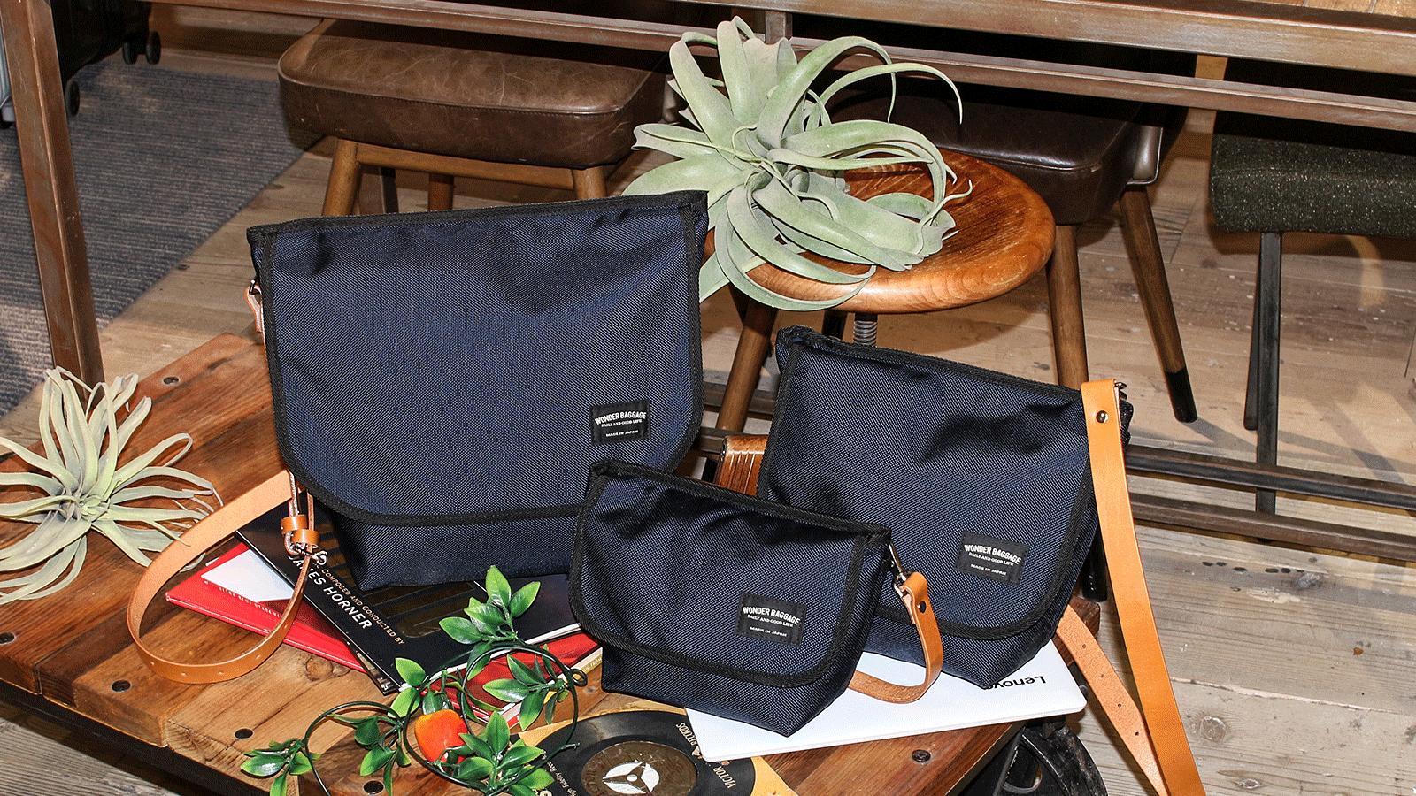 WONDER BAGGAGE（タウンバッグ）