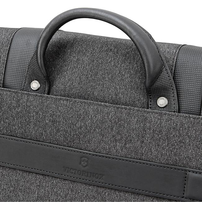 ビクトリノックス アーキテクチャーアーバン2.0 メッセンジャーバッグ Victorinox 611958