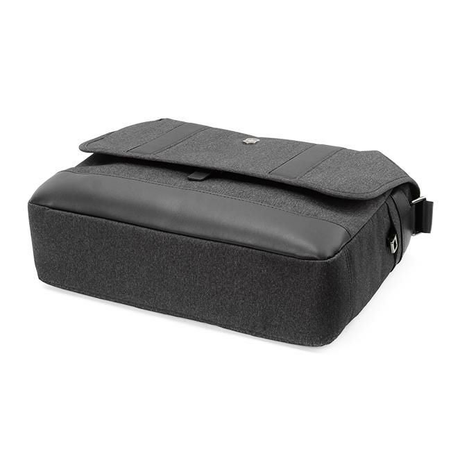 ビクトリノックス アーキテクチャーアーバン2.0 メッセンジャーバッグ Victorinox 611958