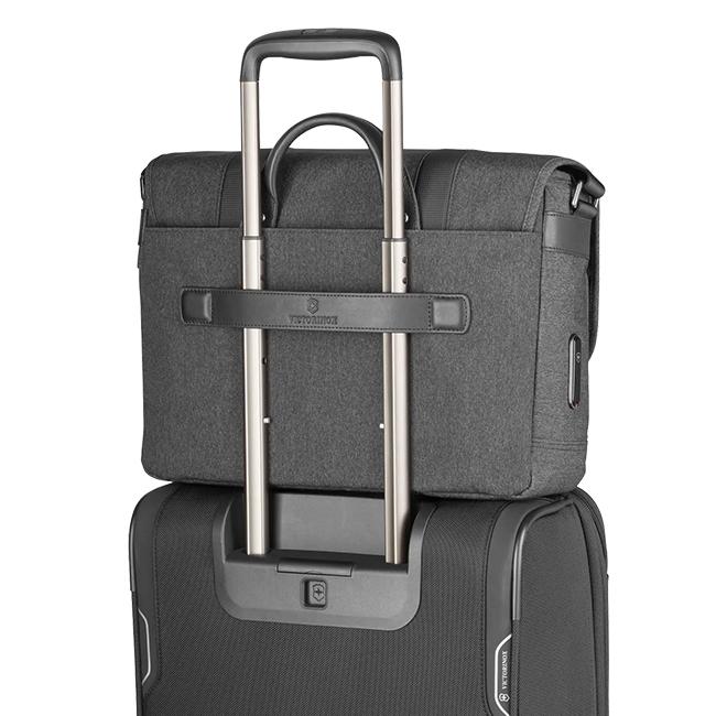 ビクトリノックス アーキテクチャーアーバン2.0 メッセンジャーバッグ Victorinox 611958