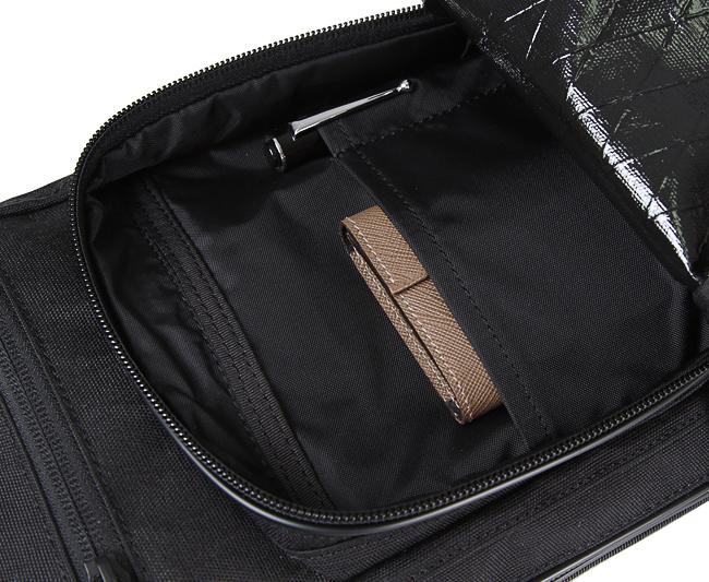 ポーター ハイブリッド スリングショルダーバッグ 737-17804 吉田