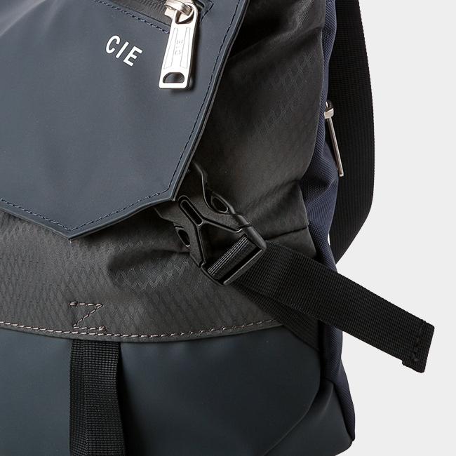 シー ヴァリアス ショルダーバッグ CIE cie-021802