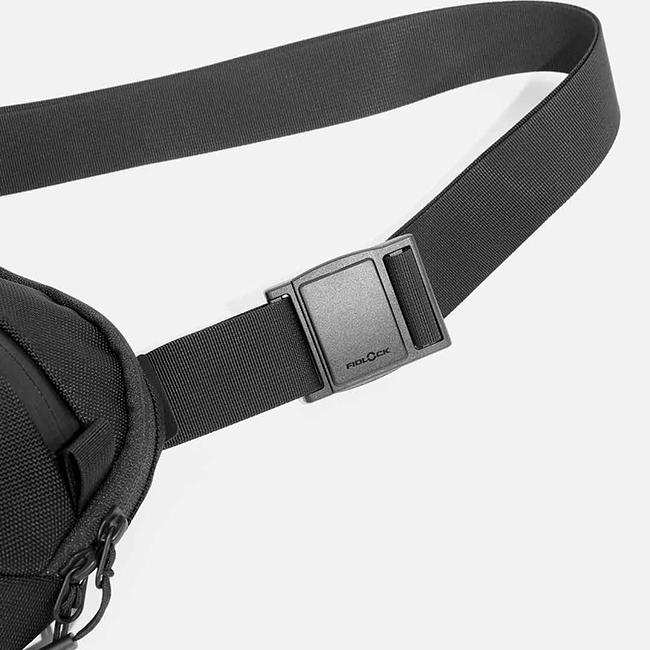 エアー トラベルコレクション ショルダーバッグ Aer day-sling3