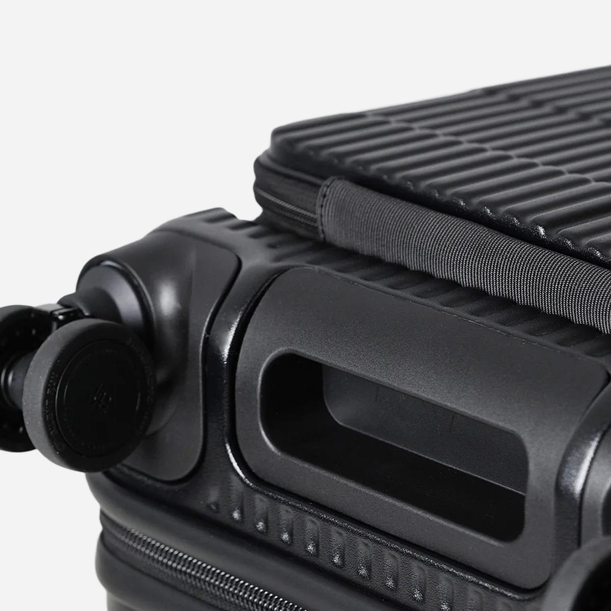 イノベーター エクストリームジャーニー スーツケース inovator inv155