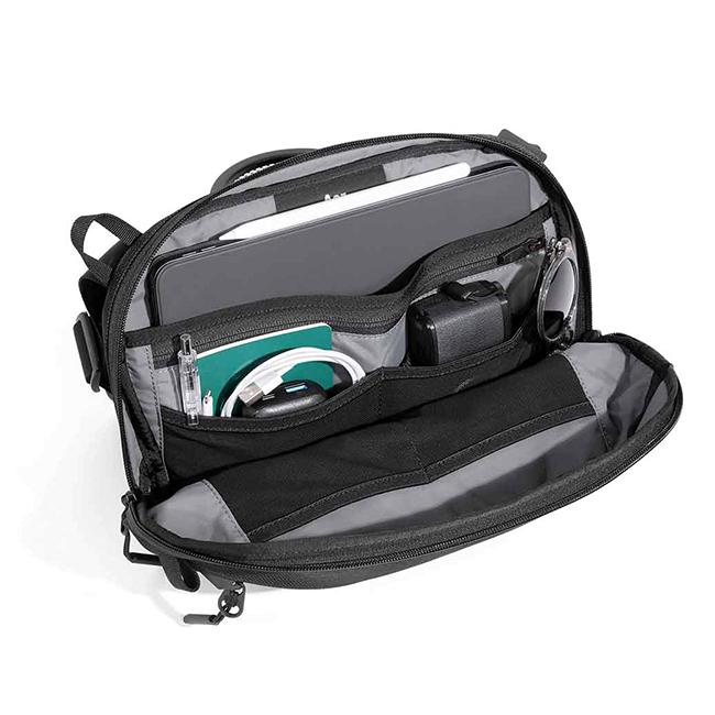 エアー トラベルコレクション ショルダーバッグ Aer daysling3max