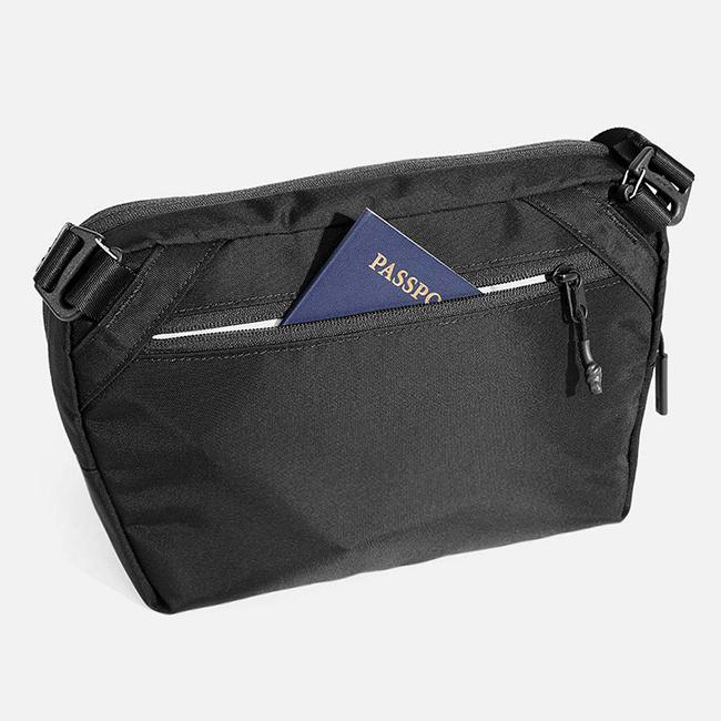 エアー プロコレクション ショルダーバッグ Aer pro-sling