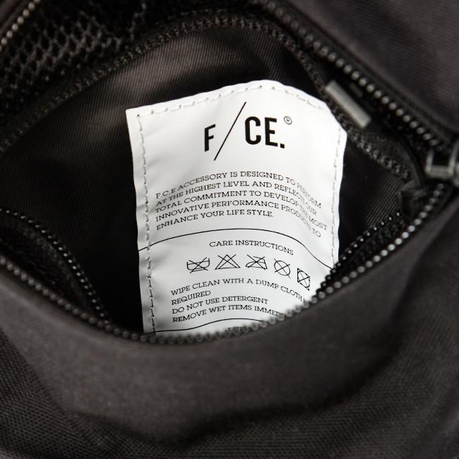 F/CE. ファイヤーレジスタント ショルダーバッグ  fr-v-pouch