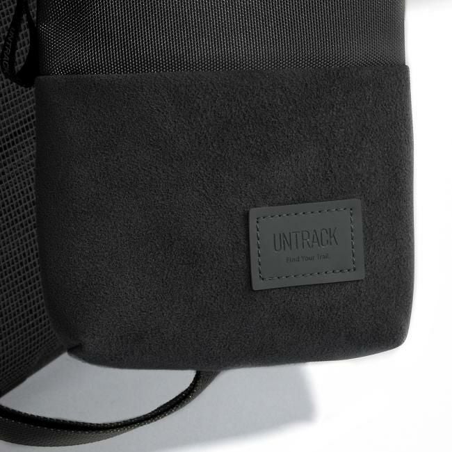 アントラック OUTDOOR CE ショルダーバッグ  untrack-60051