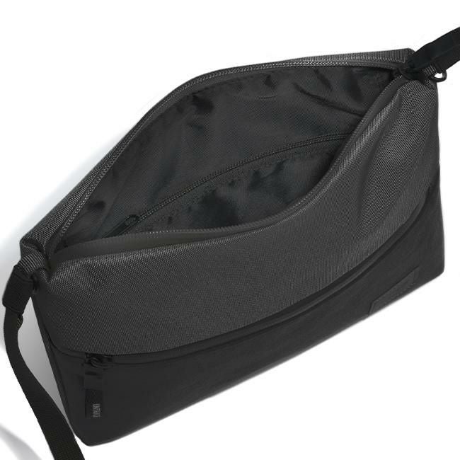 アントラック OUTDOOR CE サコッシュ  untrack-60052