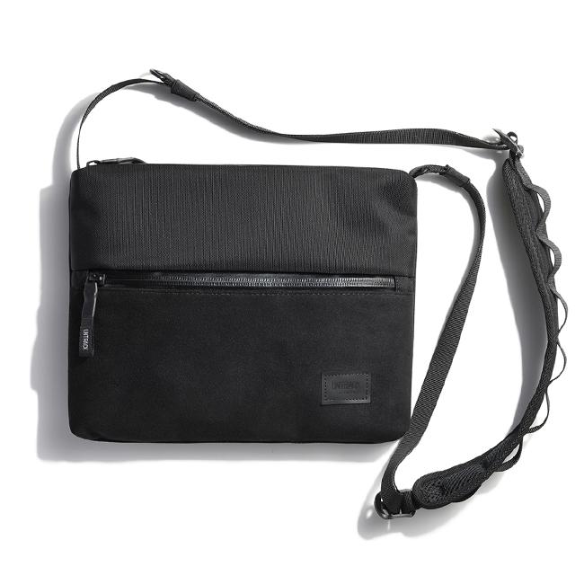 アントラック OUTDOOR CE サコッシュ  untrack-60052