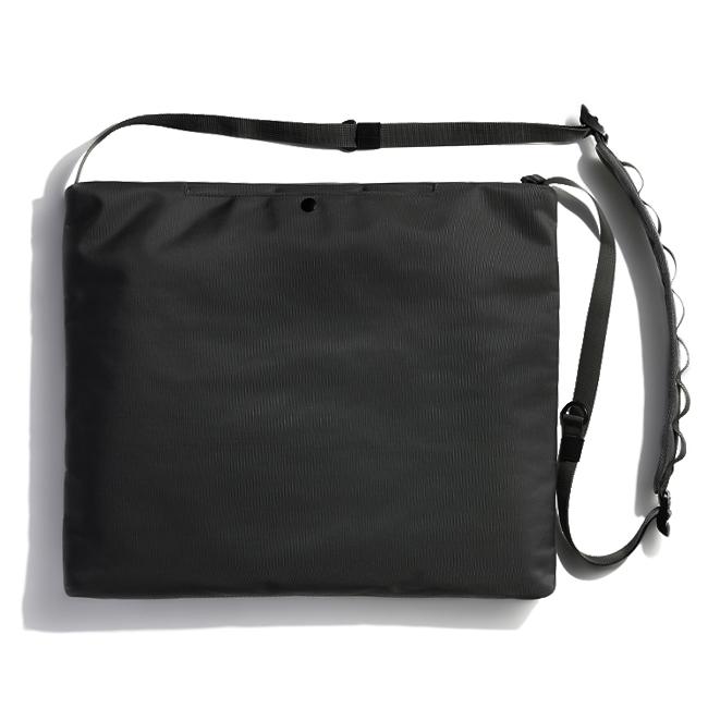 アントラック OUTDOOR/CBE サコッシュ  untrack-60053