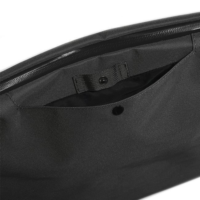 アントラック OUTDOOR/CBE サコッシュ  untrack-60053