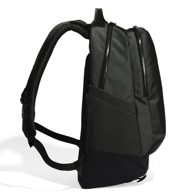 アントラック OUTDOOR/CBE リュック  untrack-60054