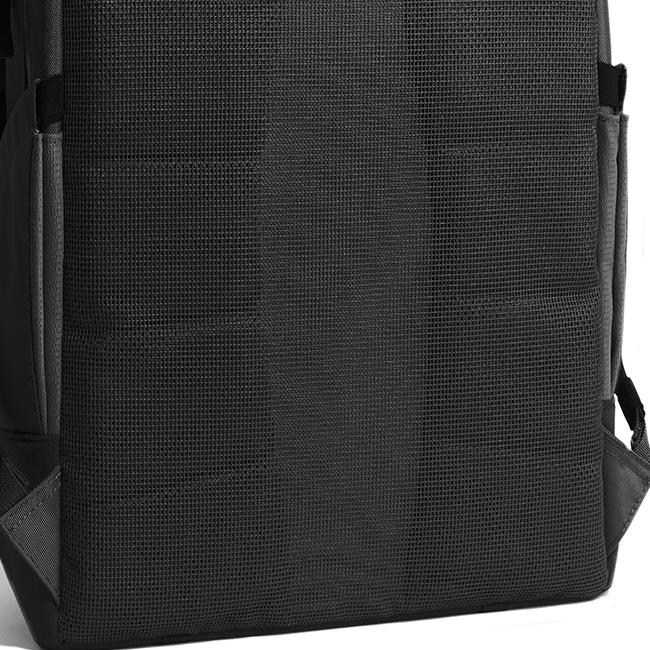 アントラック OUTDOOR/CBE リュック  untrack-60054