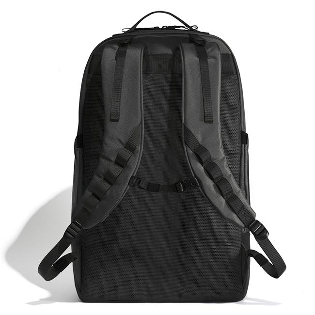 アントラック OUTDOOR/CBE リュック  untrack-60055