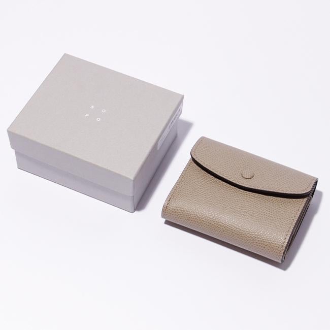 ソポ デギャーマン 二つ折り財布  so57