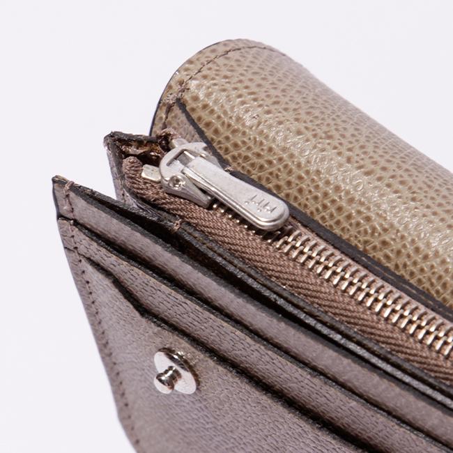 ソポ デギャーマン 二つ折り財布  so58