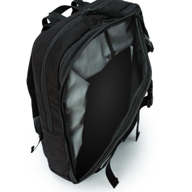 マスターピース スクアード リュック バックパック 2WAY 11L B4 上部