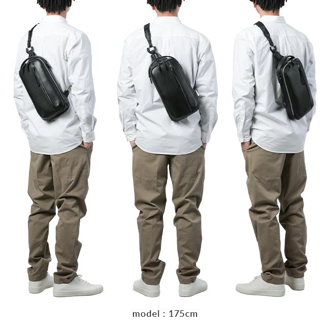 p.i.d エクリール ボディバッグ  paz105