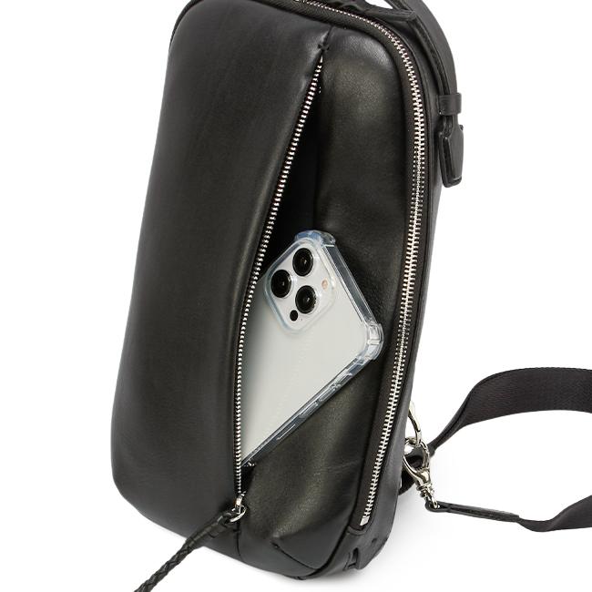 p.i.d エクリール ボディバッグ  paz105