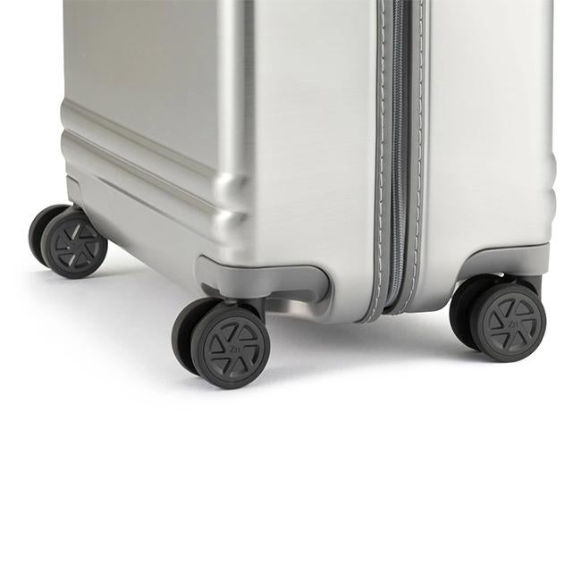 ゼロハリバートン クラシック ライトウェイト4.0 スーツケース ZERO HALLIBURTON zero-81371