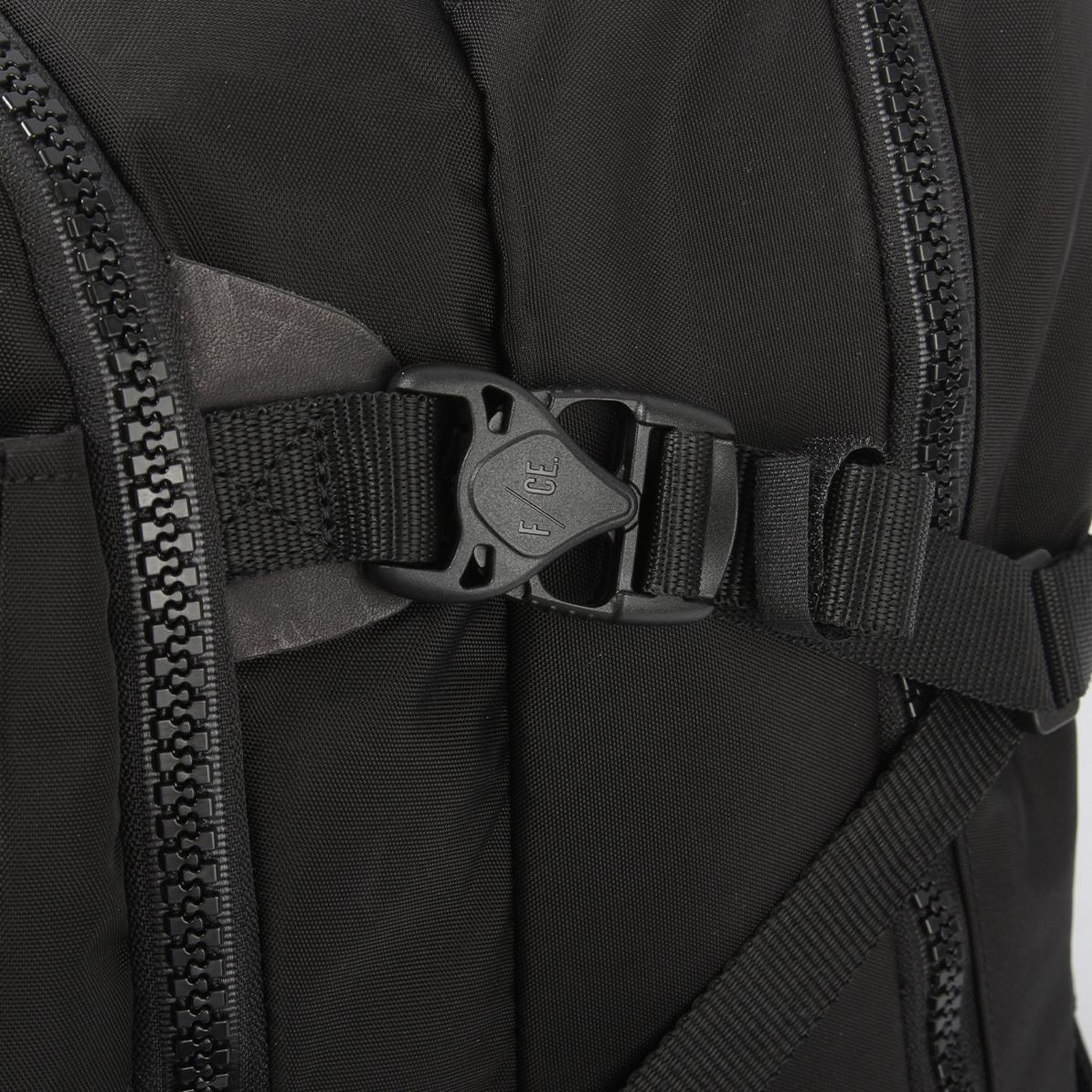 F/CE. リュック バックパック 32L 2層 B4 PC収納 チェストベルト