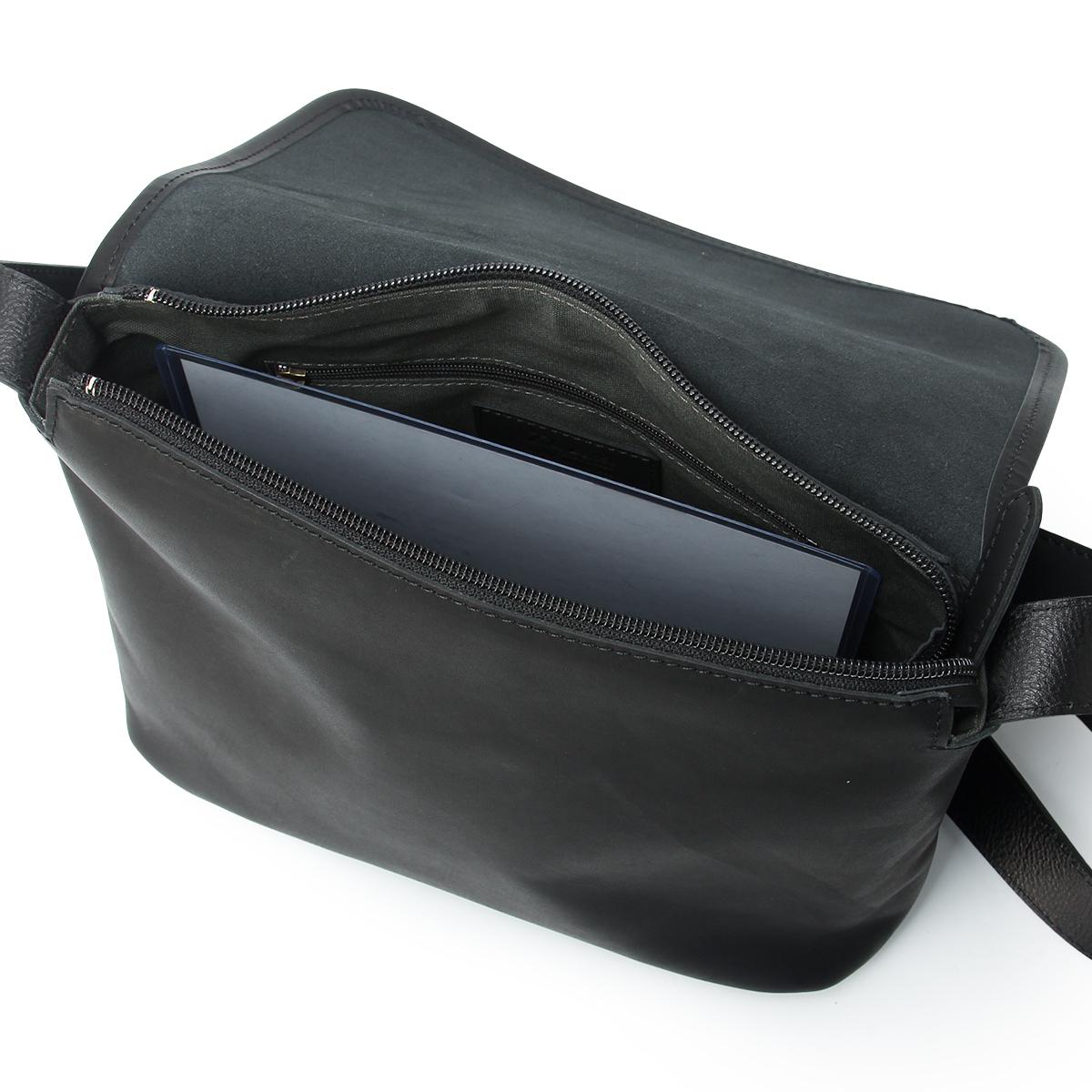 ダコタ ブラックレーベル AM8 ショルダーバッグ Dakota black label da-1623902