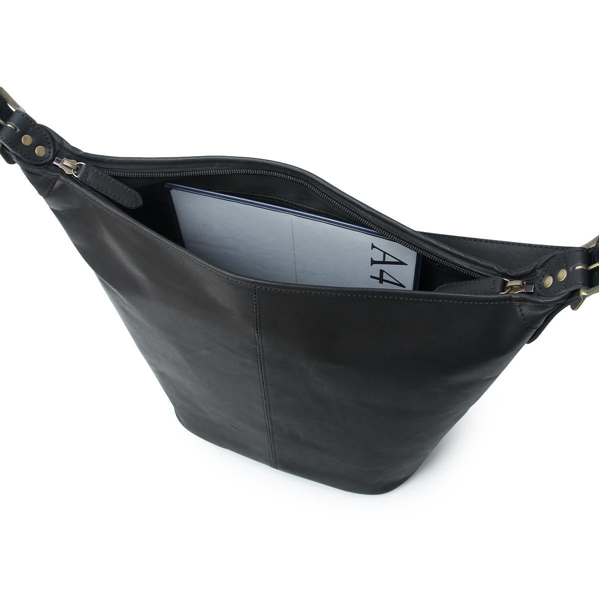 ダコタ ブラックレーベル AM8 ショルダーバッグ Dakota black label da-1623903