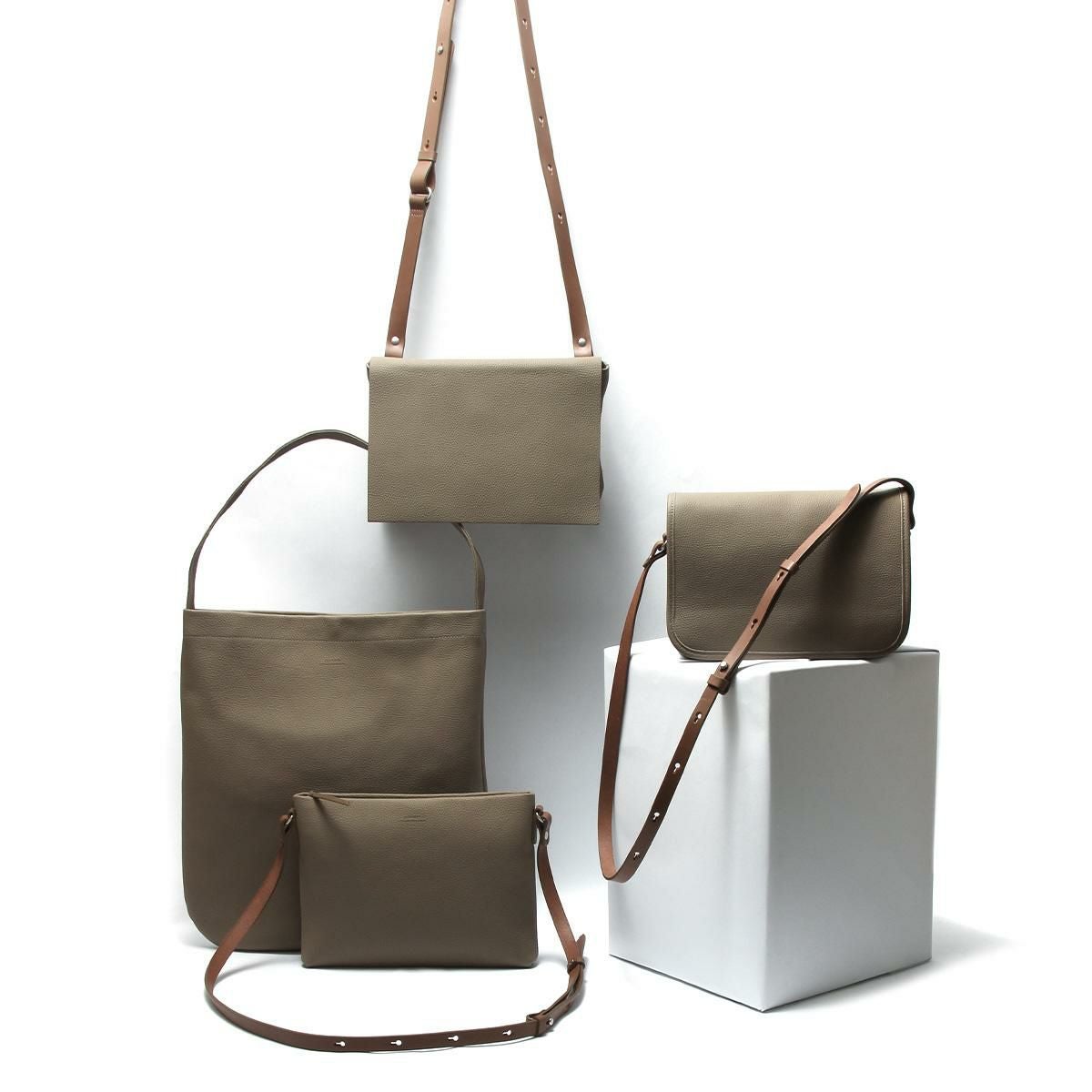 スロウ シュリンク ショルダーバッグ SLOW 858s35p