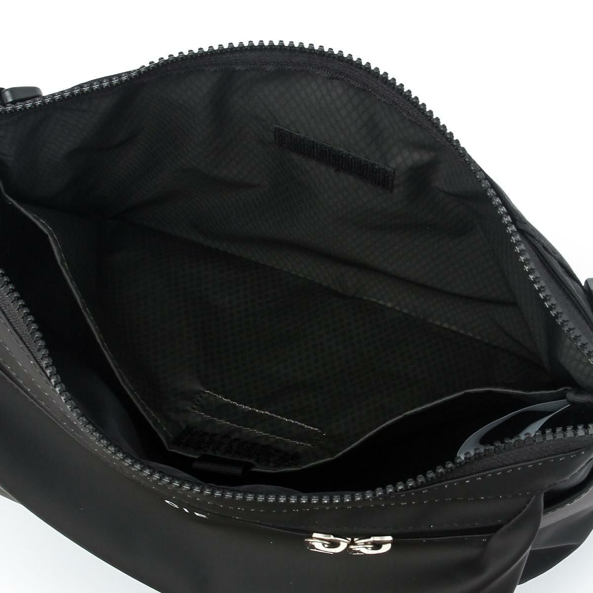 シー ヴァリアス ショルダーバッグ CIE cie-021824