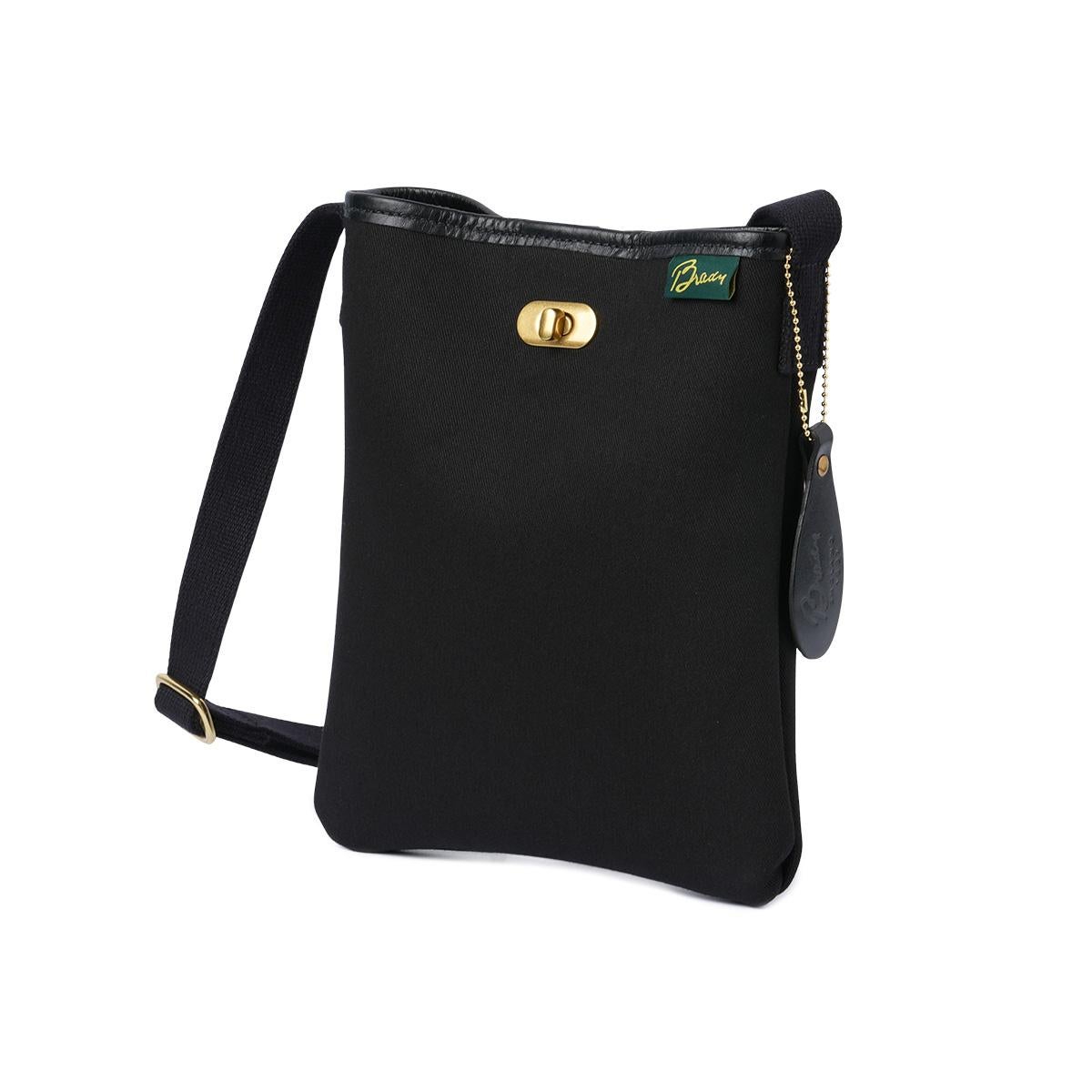 ブレディ LOWCA ショルダーバッグ Brady lowca-medium
