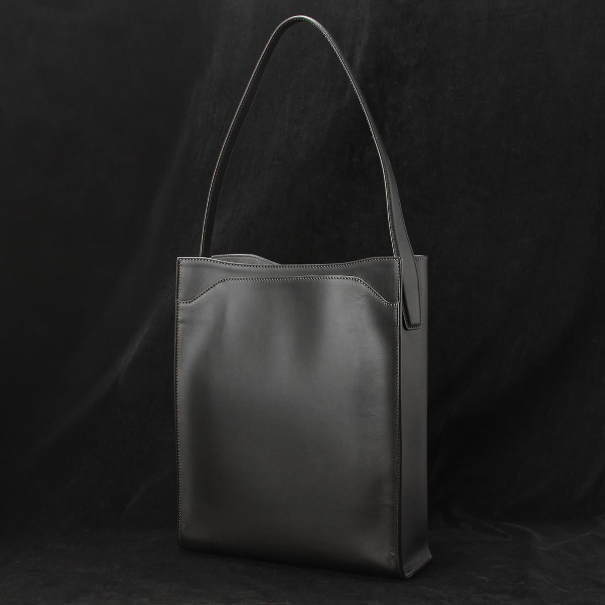 ファーロ Calma ショルダーバッグ FARO cal-shoulder-m