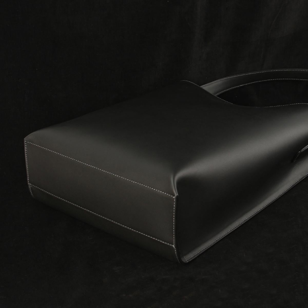 ファーロ Calma ショルダーバッグ FARO cal-shoulder-m