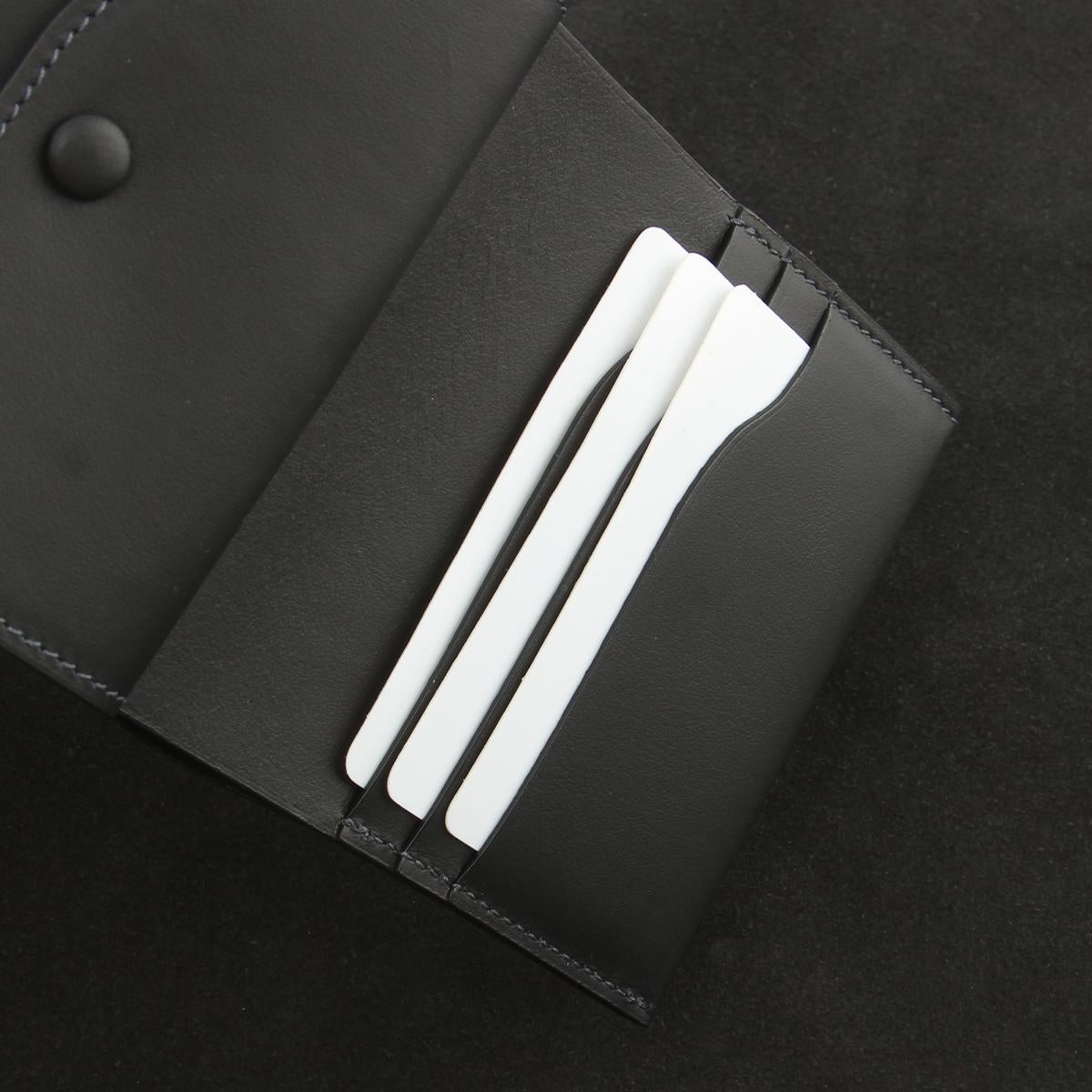 ファーロ Calma 二つ折り財布 FARO cal-swallet-c