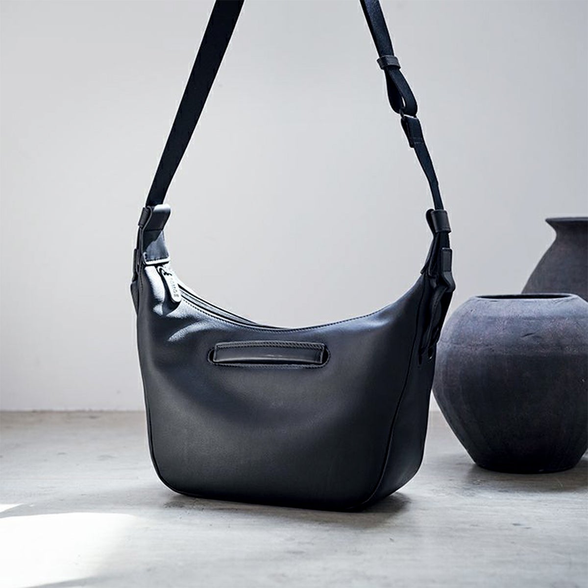 トモエ NEUTRAL ショルダーバッグ TOMOE neutral-sh