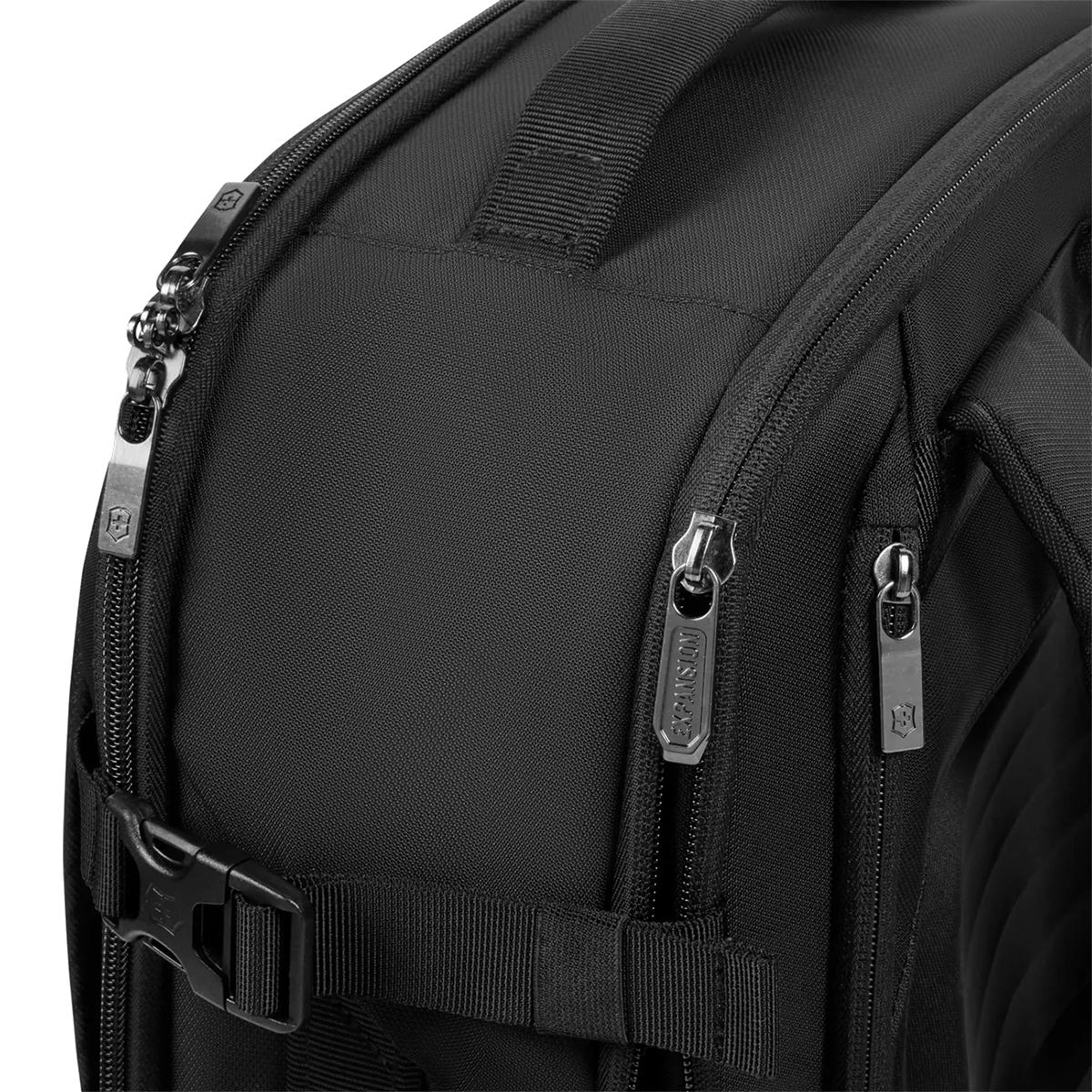 ビクトリノックス クロスライト ビジネスリュック 37L/42L 拡張