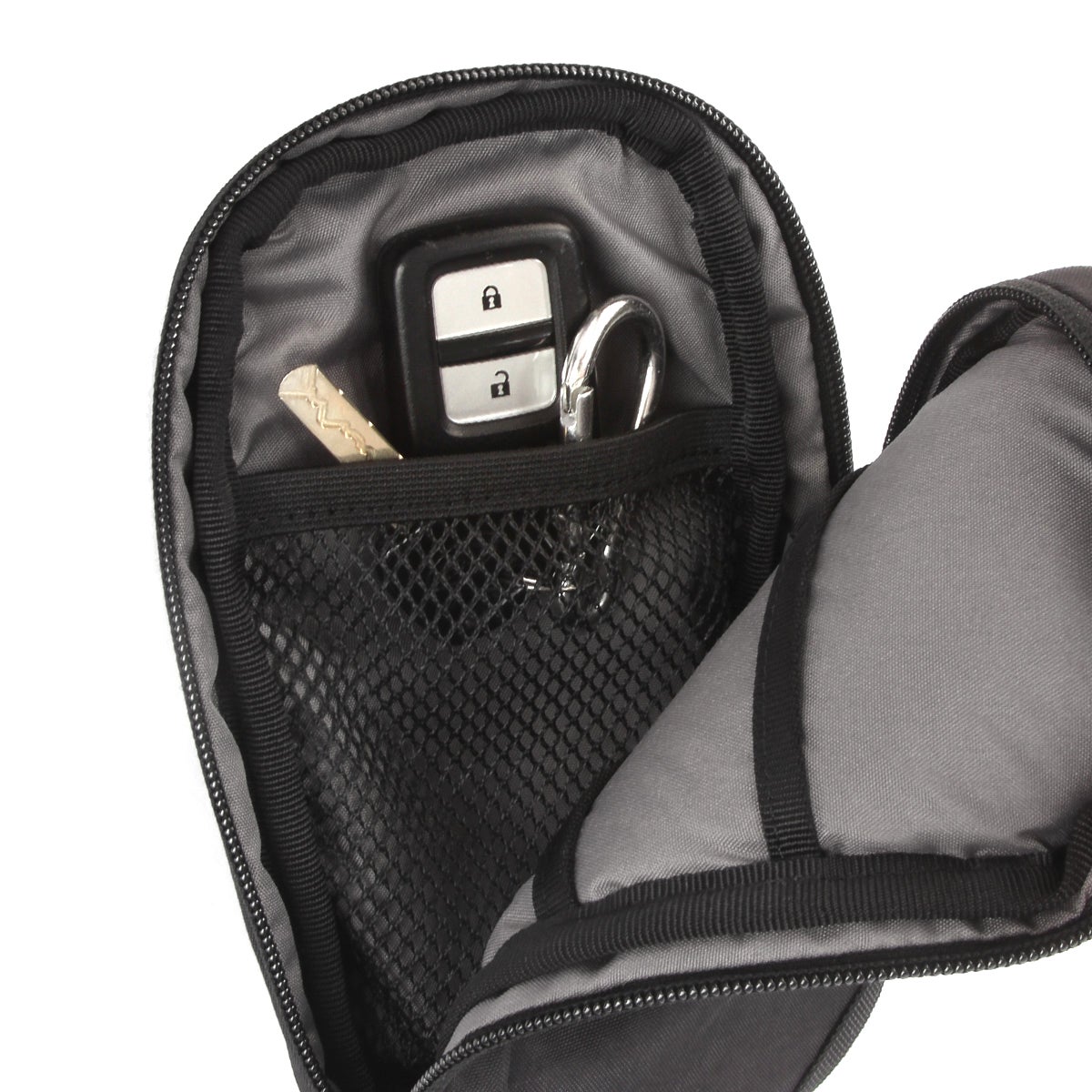 CHROME INDUSTRIES LOGAN POUCH ショルダーバッグ  bg389