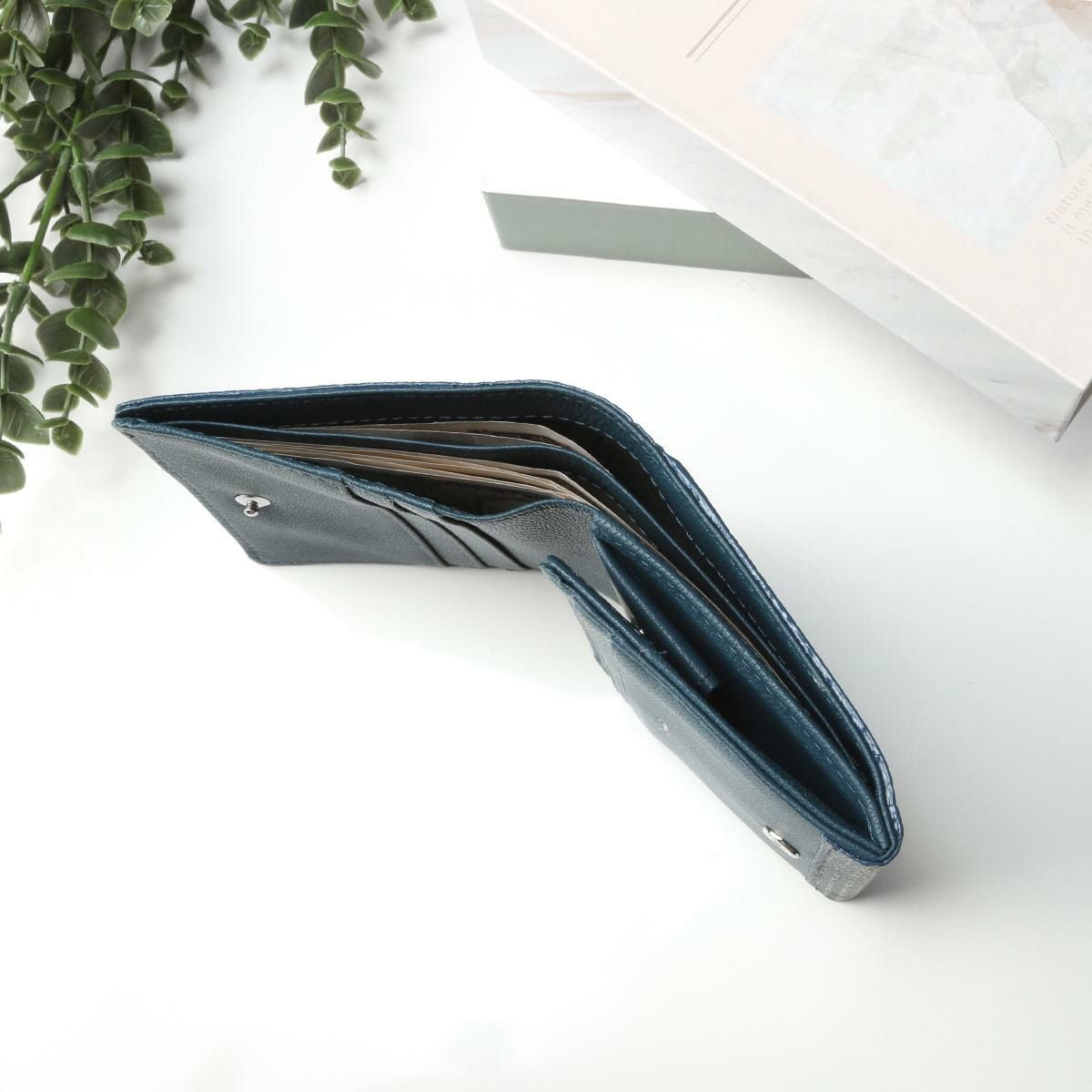 エアリスト PIRIKA 二つ折り財布  air-24474