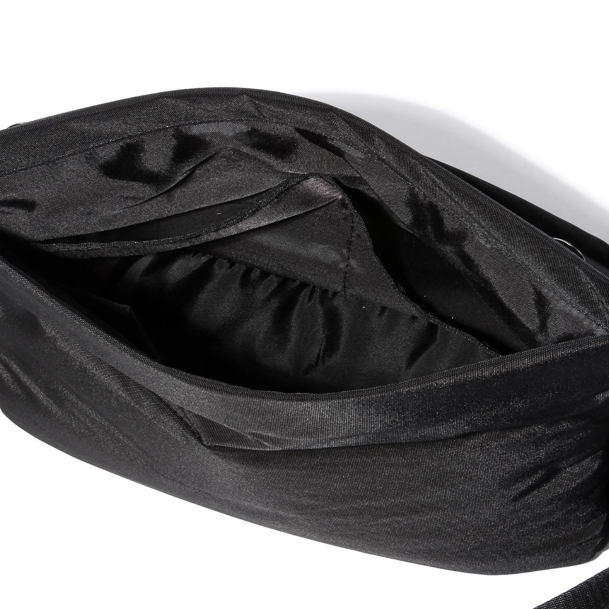 ノアール  ショルダーバッグ NoiR n24005