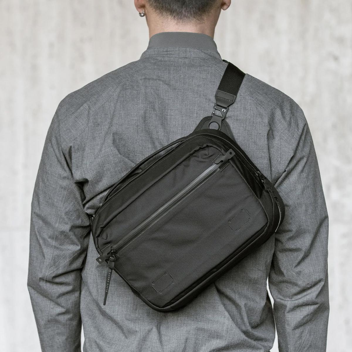 ブラックエンバー ショルダーバッグ A5 9L カメラバッグ スリング