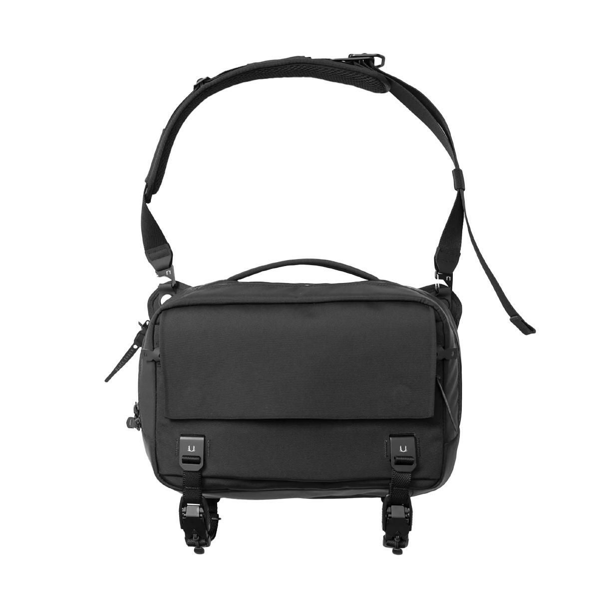 ブラックエンバー GRIP SLING EMBER TEX ショルダーバッグ BLACK EMBER be-7225011