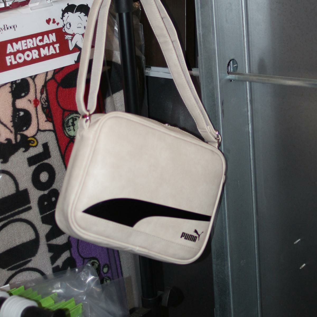 プーマ ヴィンテージコレクション ショルダーバッグ PUMA Vintage collection j20323