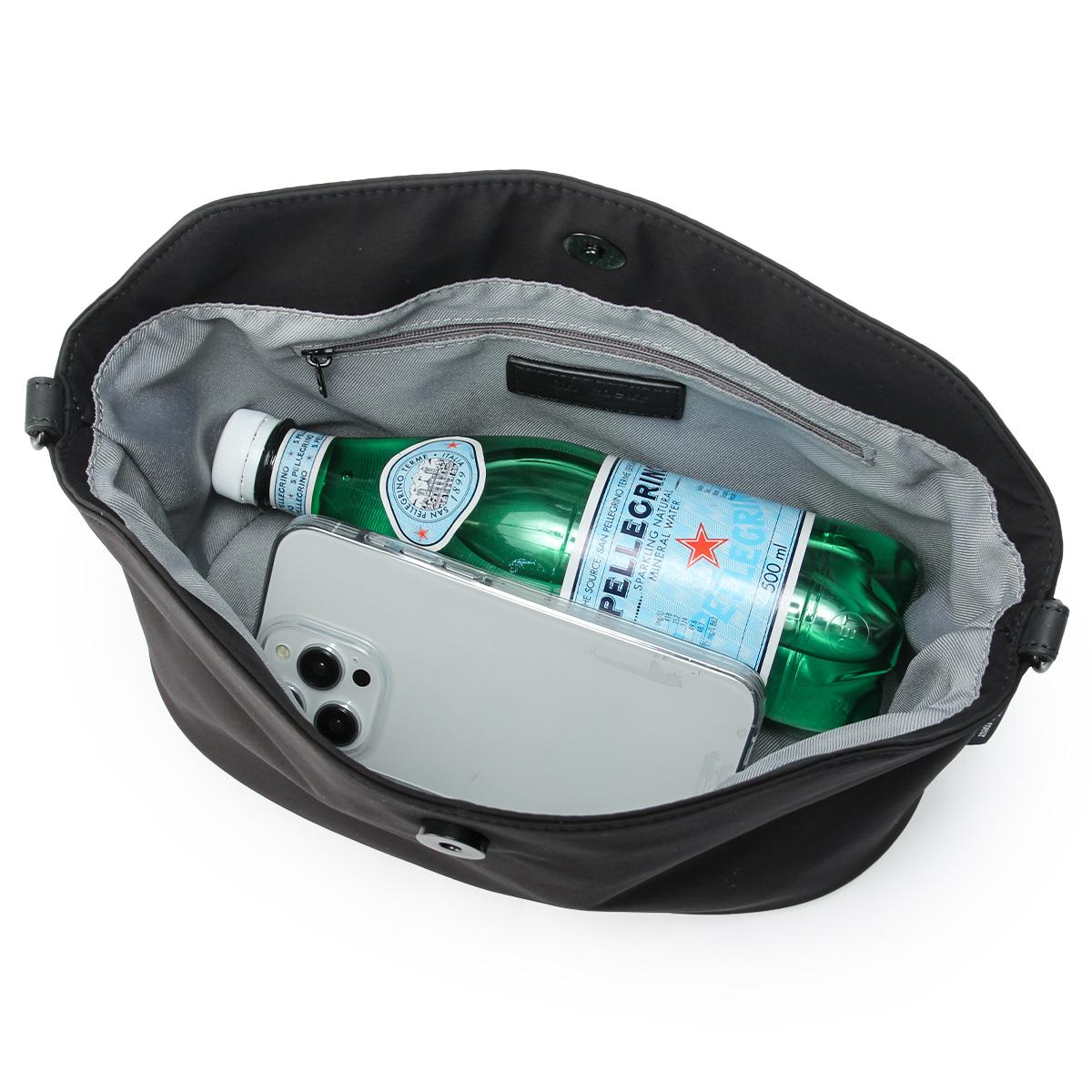 アンクール ハッチ ショルダーバッグ Un coeur hatch K904152