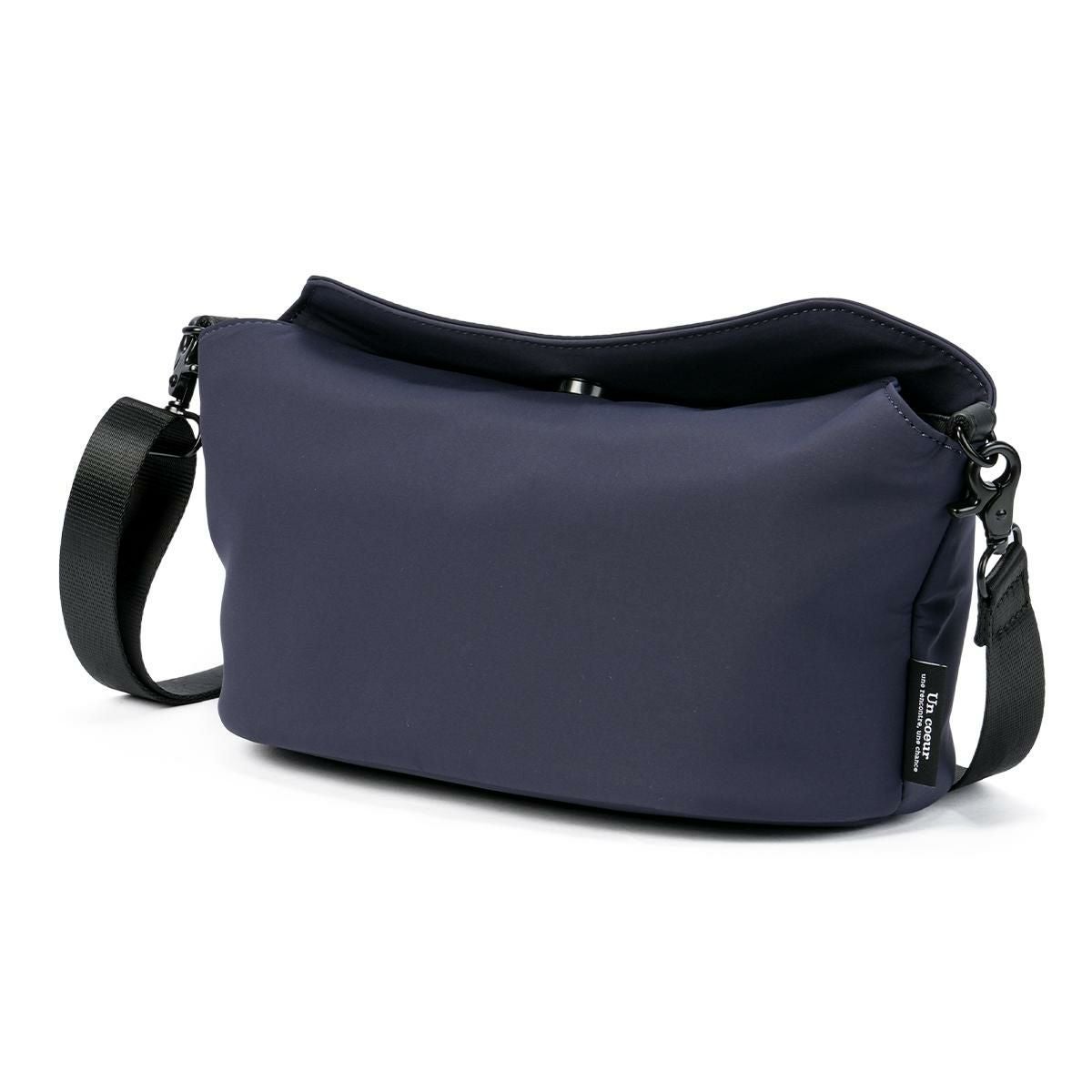 アンクール ハッチ ショルダーバッグ Un coeur hatch K904152