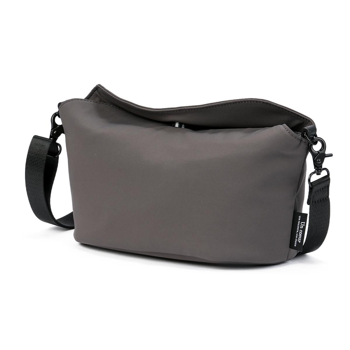 アンクール ハッチ ショルダーバッグ Un coeur hatch K904152