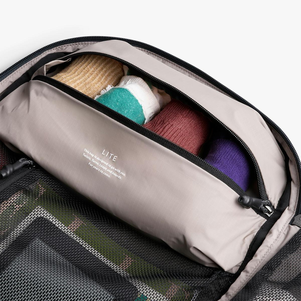 ベルロイ ライト リュック Bellroy Lite blpa