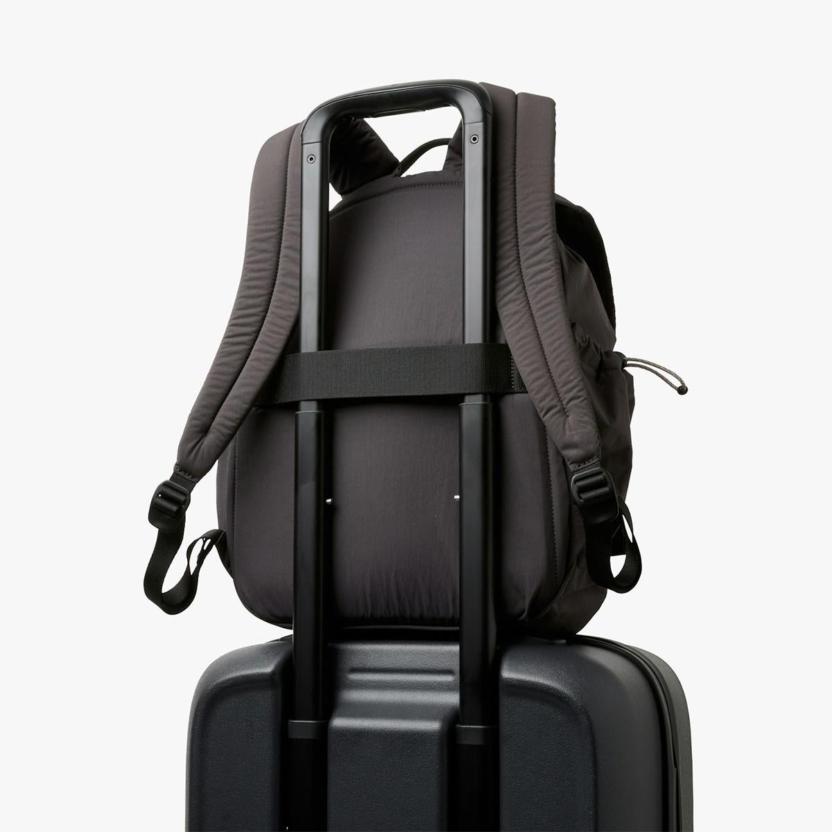 ベルロイ シンチ リュック B5 20L PC Bellroy Cinch bhrb｜ONLINE