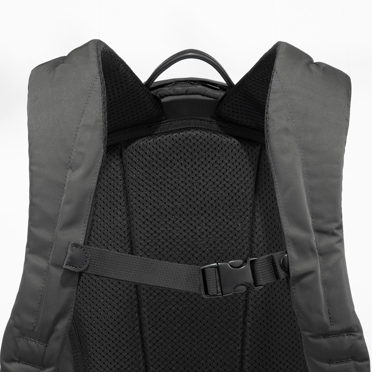 アントラック リュック UNTRACK 60214-01