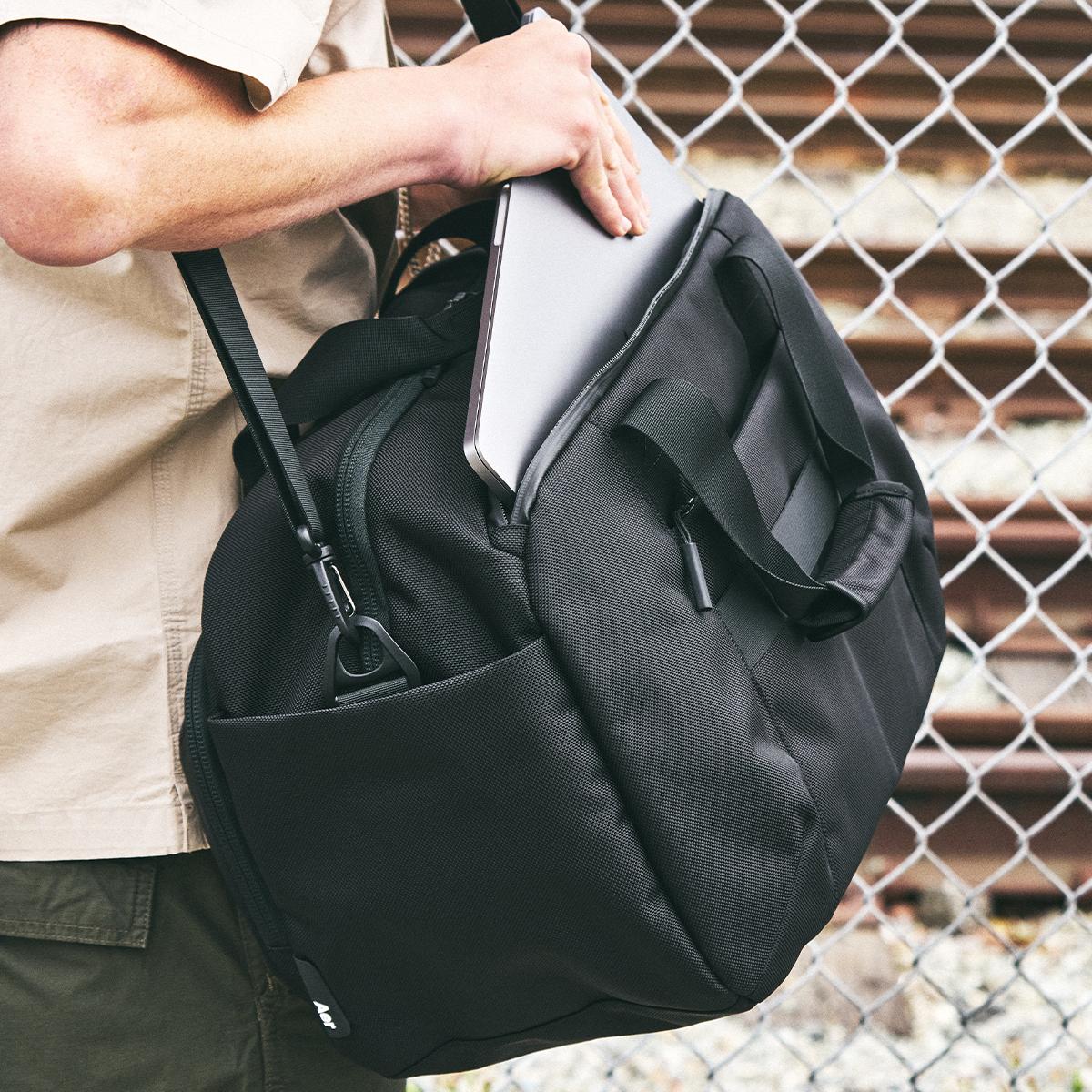 Aer Travel Weekender ボストンバッグ 35L Travel Weekender – Aer