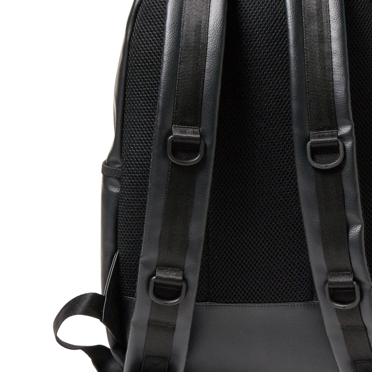 ニューエラ シンセティックレザー リュック バックパック 27L A4